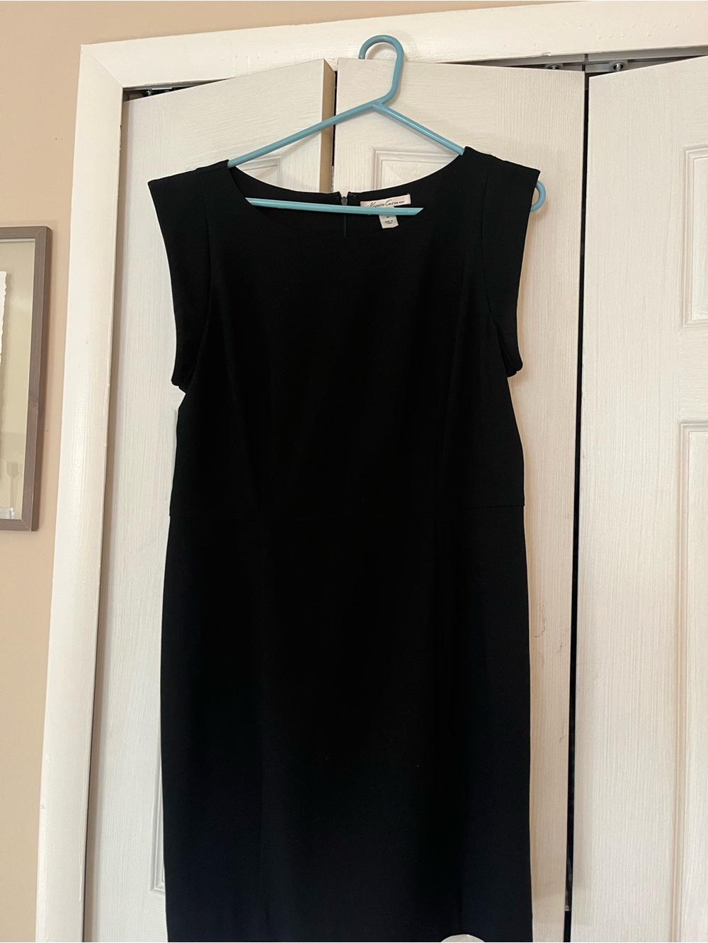 Kenneth Cole New York Black Cap-Sleeve Sheath Dress